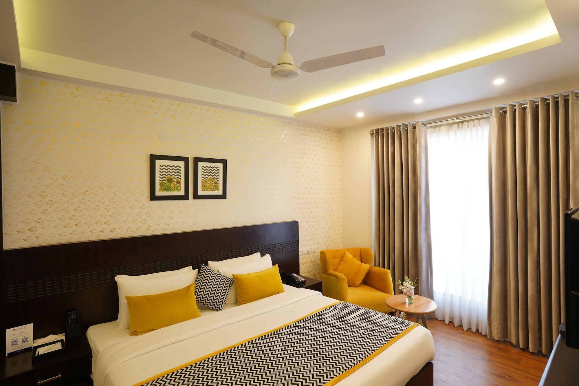 Rockland Hotel, C.R Park New Delhi Exterior foto