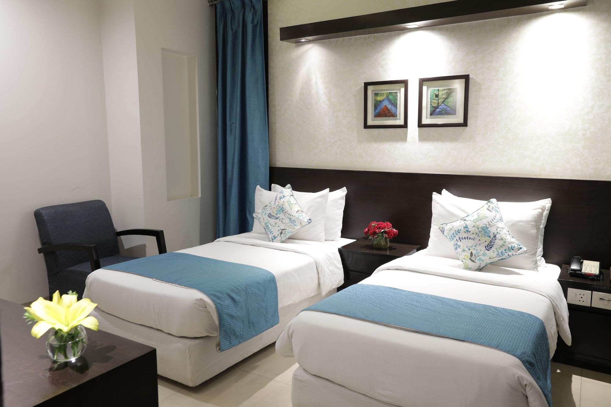 Rockland Hotel, C.R Park New Delhi Exterior foto