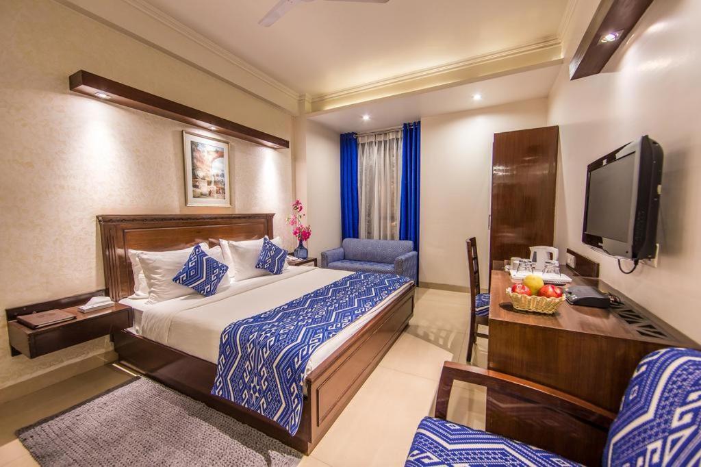Rockland Hotel, C.R Park New Delhi Exterior foto