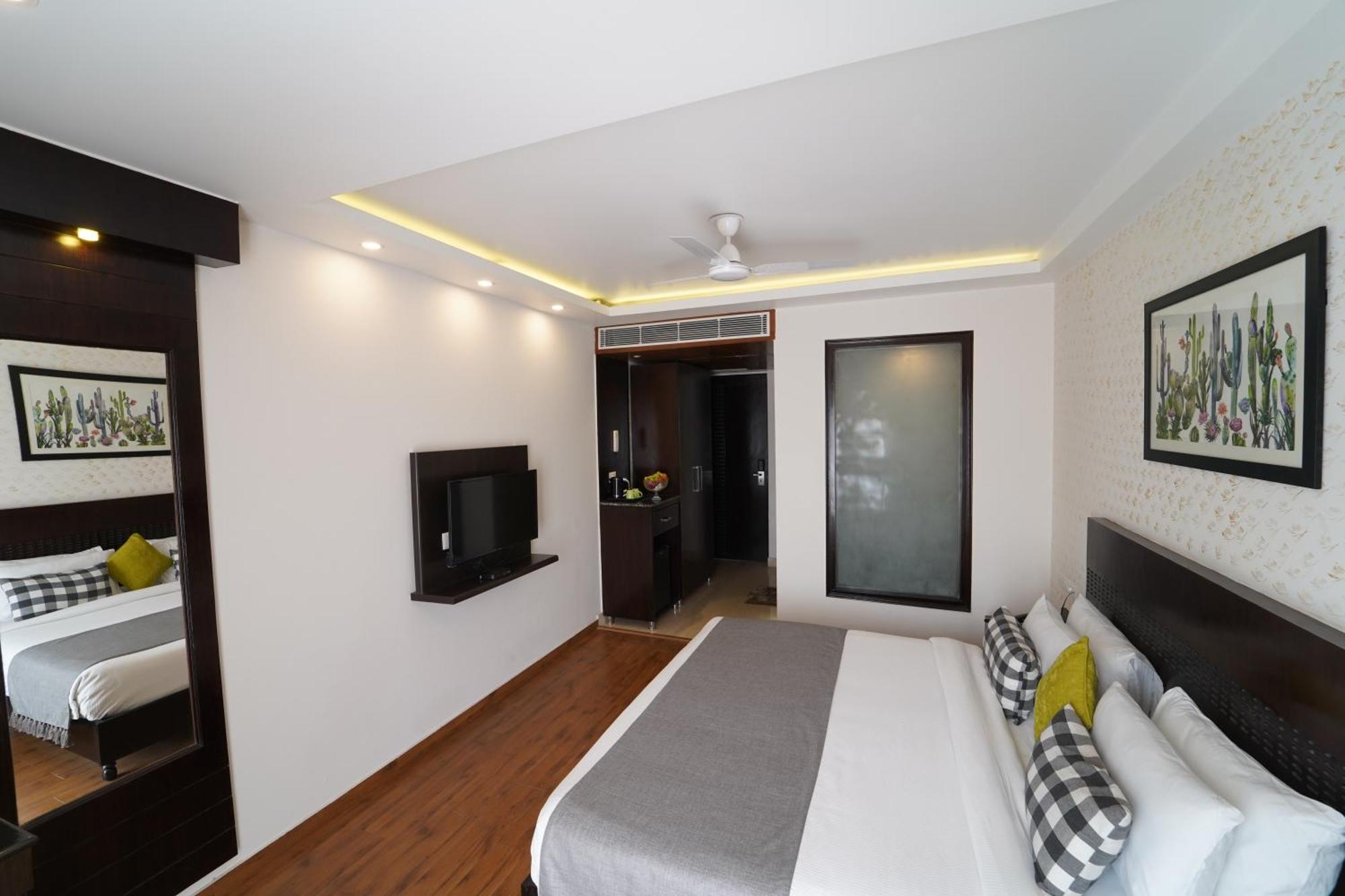 Rockland Hotel, C.R Park New Delhi Exterior foto