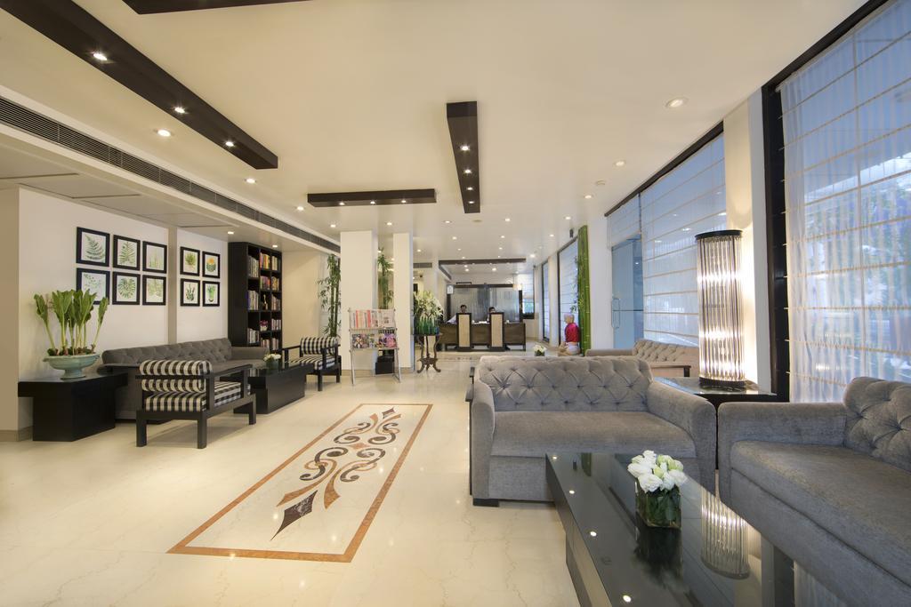 Rockland Hotel, C.R Park New Delhi Exterior foto